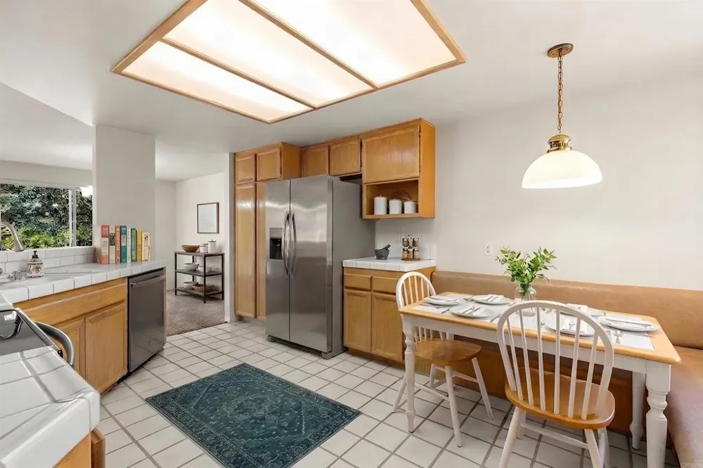 2229 HILTON HEAD GLEN Escondido, CA 92026