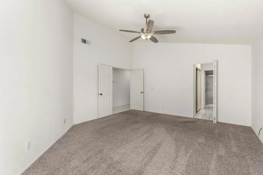 2229 HILTON HEAD GLEN Escondido, CA 92026