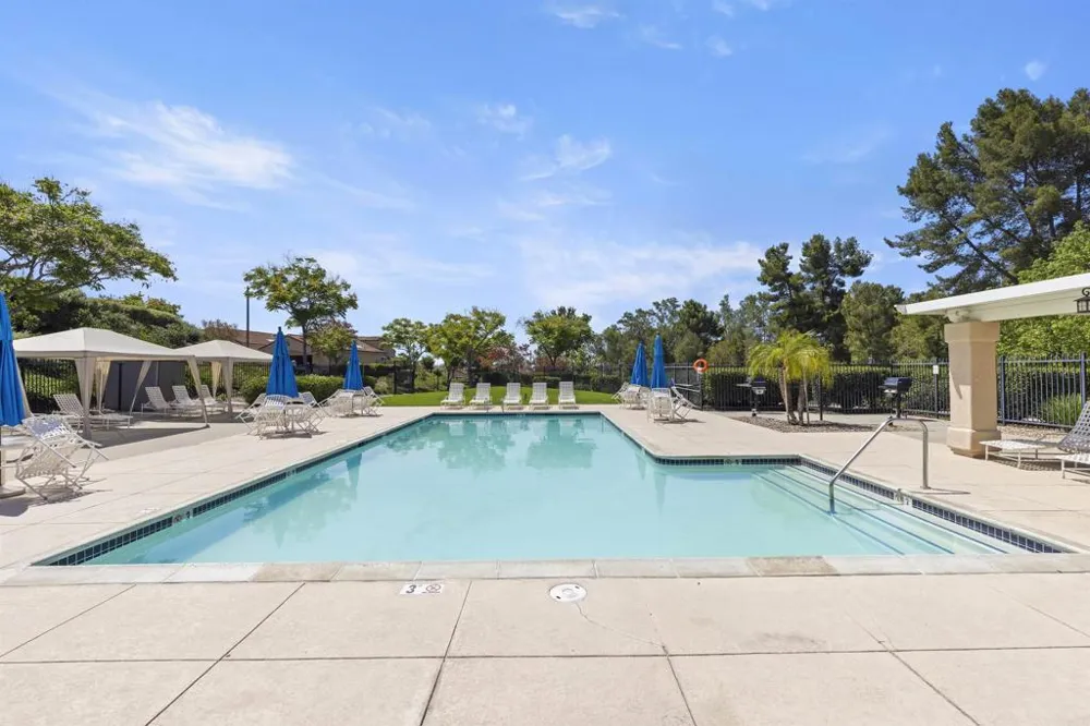 2229 HILTON HEAD GLEN Escondido, CA 92026