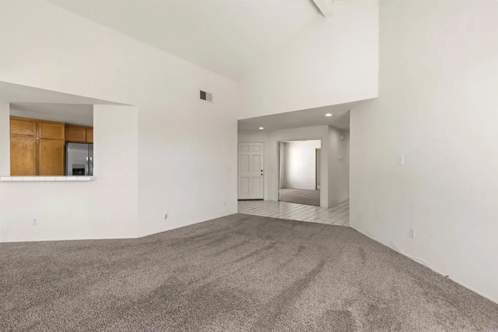 2229 HILTON HEAD GLEN Escondido, CA 92026