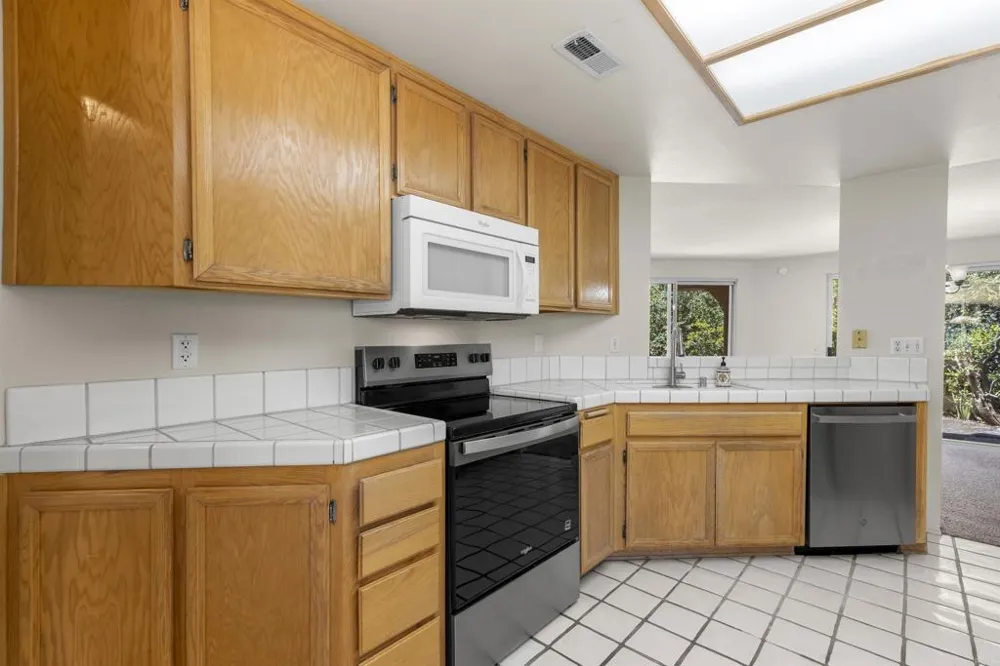 2229 HILTON HEAD GLEN Escondido, CA 92026