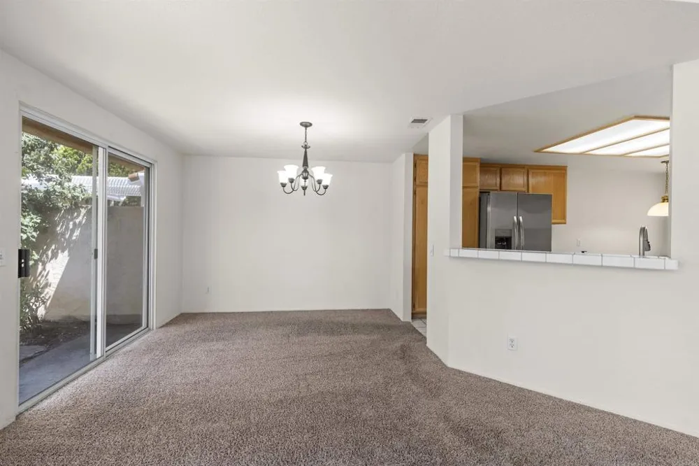 2229 HILTON HEAD GLEN Escondido, CA 92026
