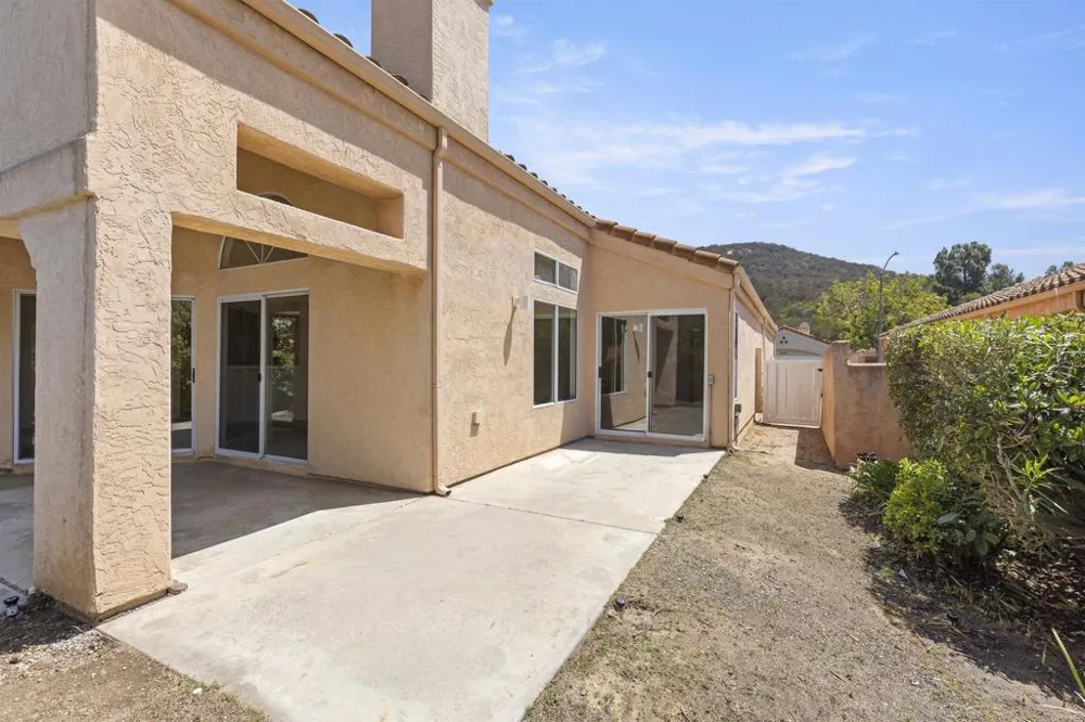 2229 HILTON HEAD GLEN Escondido, CA 92026
