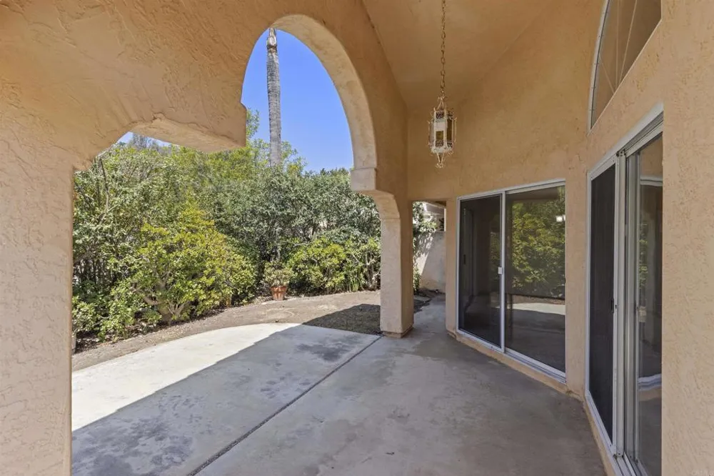 2229 HILTON HEAD GLEN Escondido, CA 92026