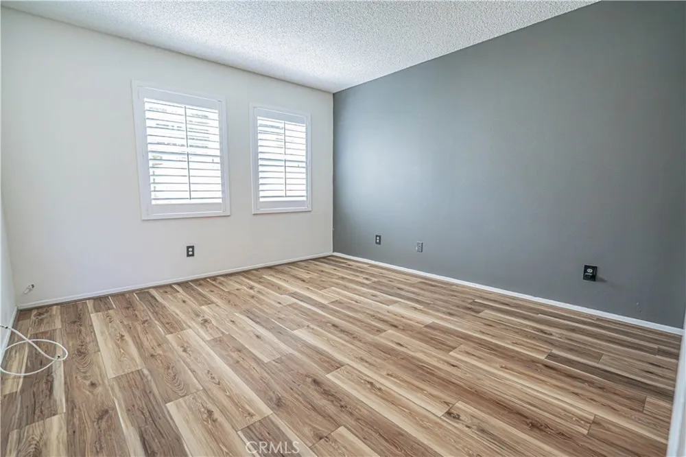 18209 Sierra Highway #56 Canyon Country, CA 91351