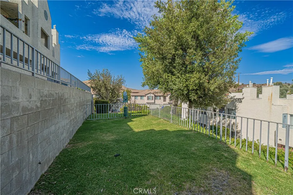18209 Sierra Highway #56 Canyon Country, CA 91351