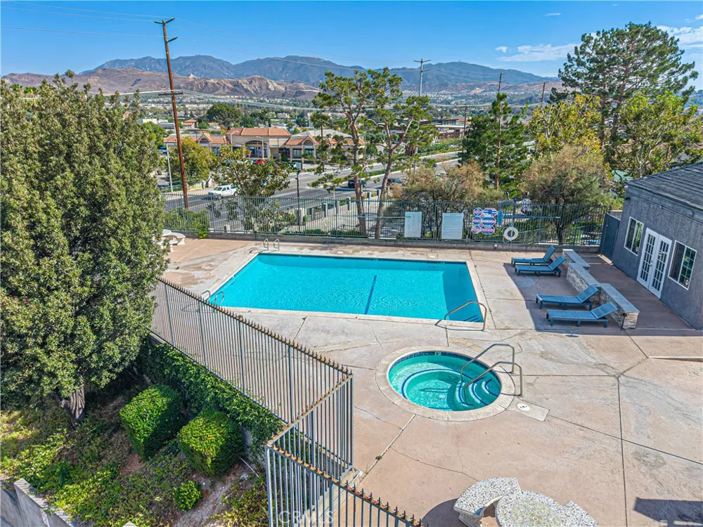 18209 Sierra Highway #56 Canyon Country, CA 91351