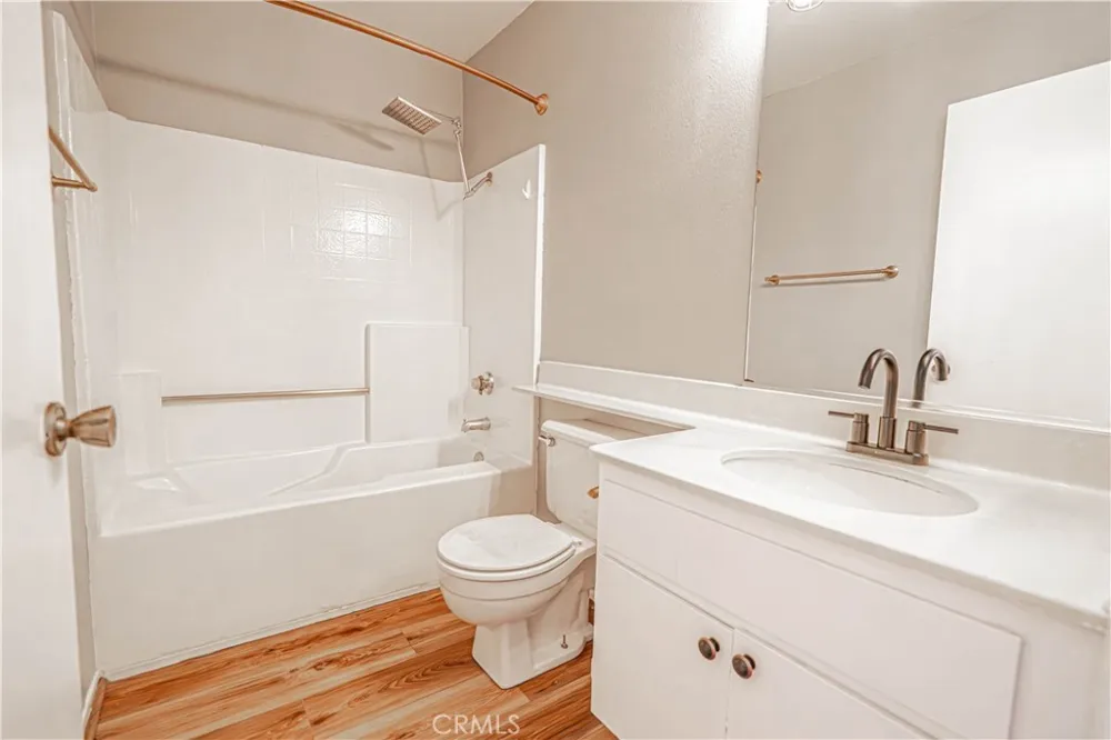 18209 Sierra Highway #56 Canyon Country, CA 91351