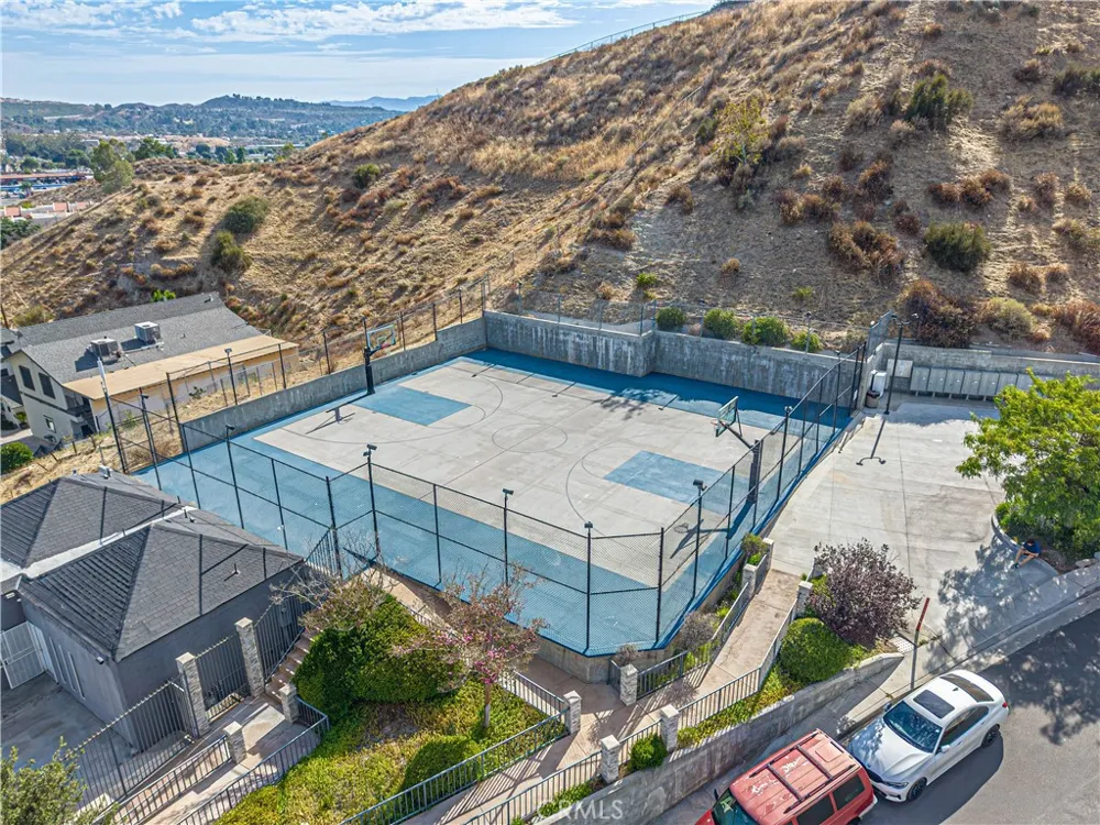 18209 Sierra Highway #56 Canyon Country, CA 91351