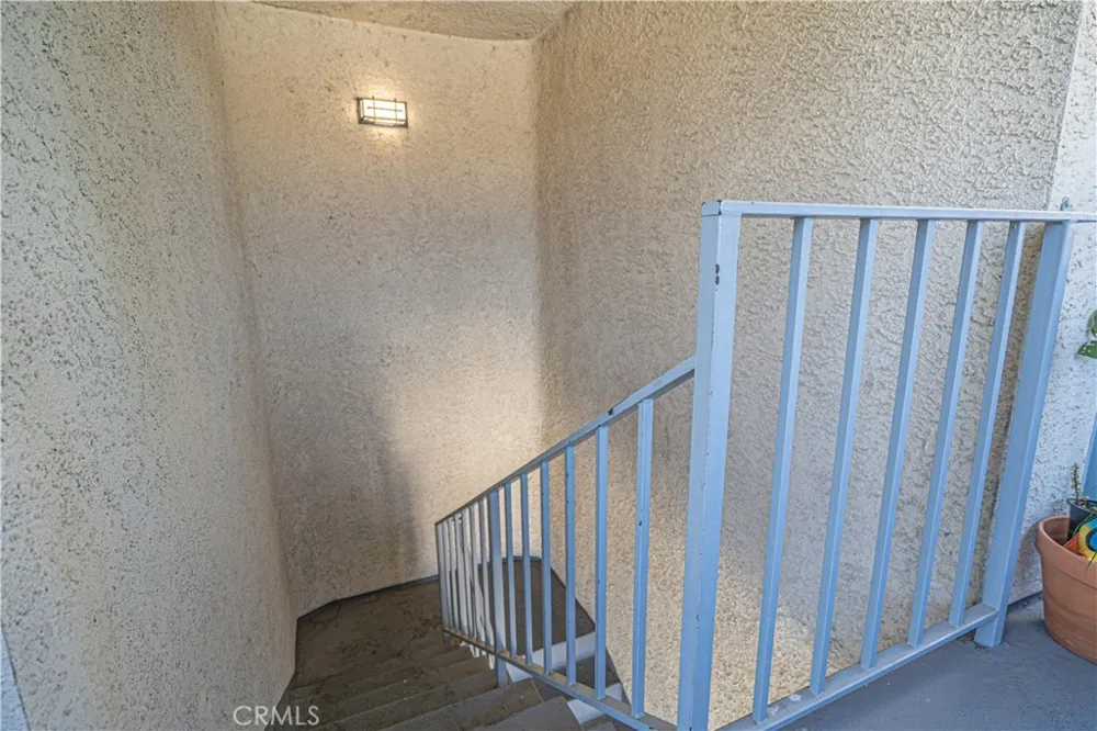 18209 Sierra Highway #56 Canyon Country, CA 91351