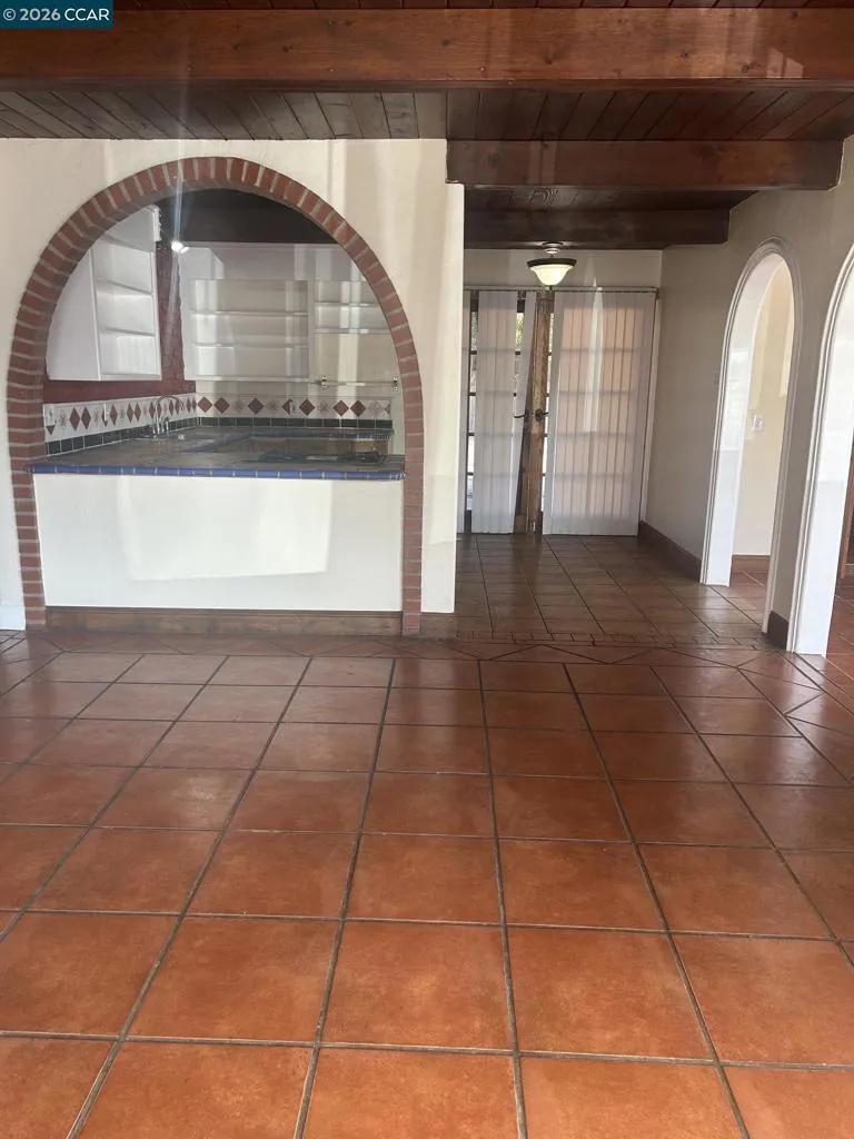 1075 Rachel Rd San Pablo, CA 94806