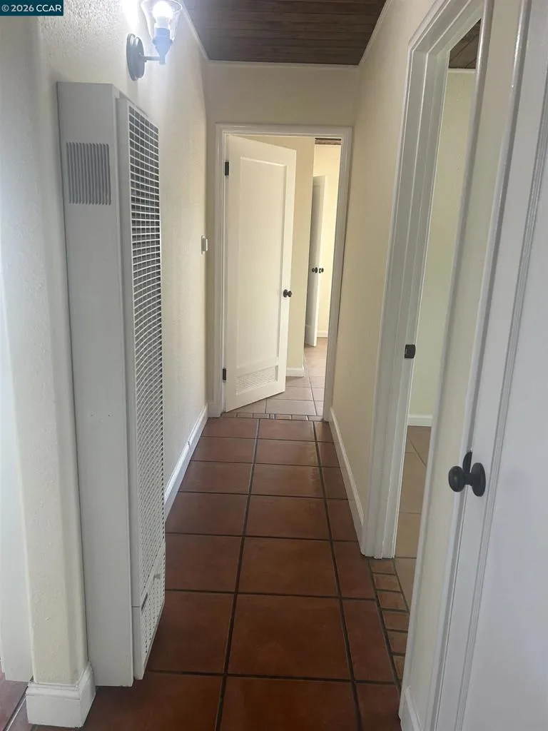1075 Rachel Rd San Pablo, CA 94806
