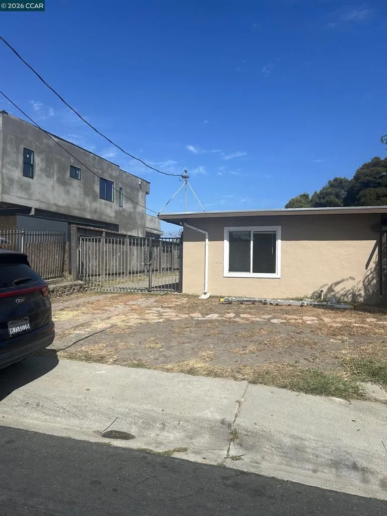1075 Rachel Rd San Pablo, CA 94806