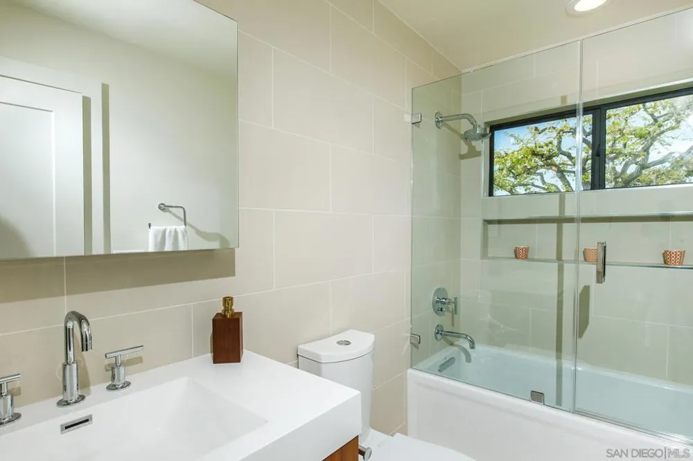 2641 Costebelle La Jolla, CA 92037