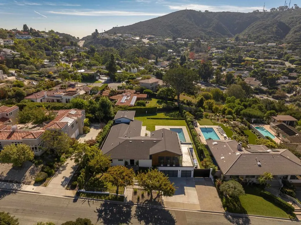 2641 Costebelle La Jolla, CA 92037