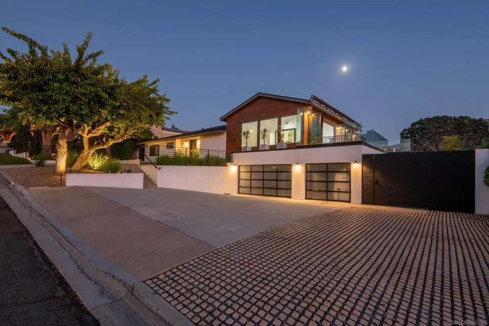 2641 Costebelle La Jolla, CA 92037