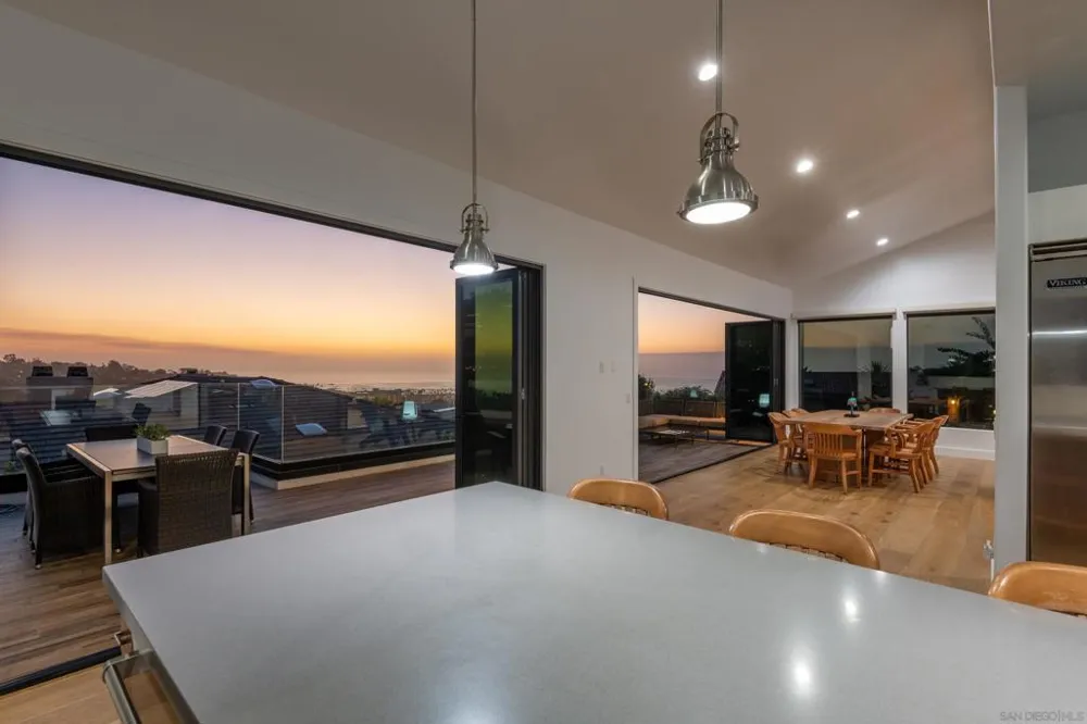 2641 Costebelle La Jolla, CA 92037