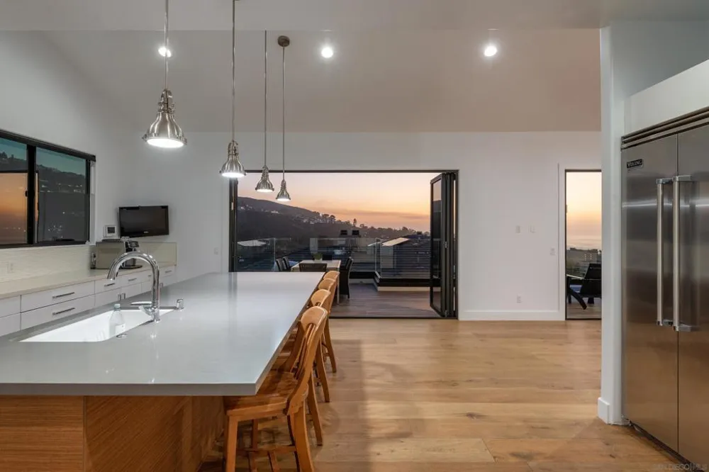 2641 Costebelle La Jolla, CA 92037