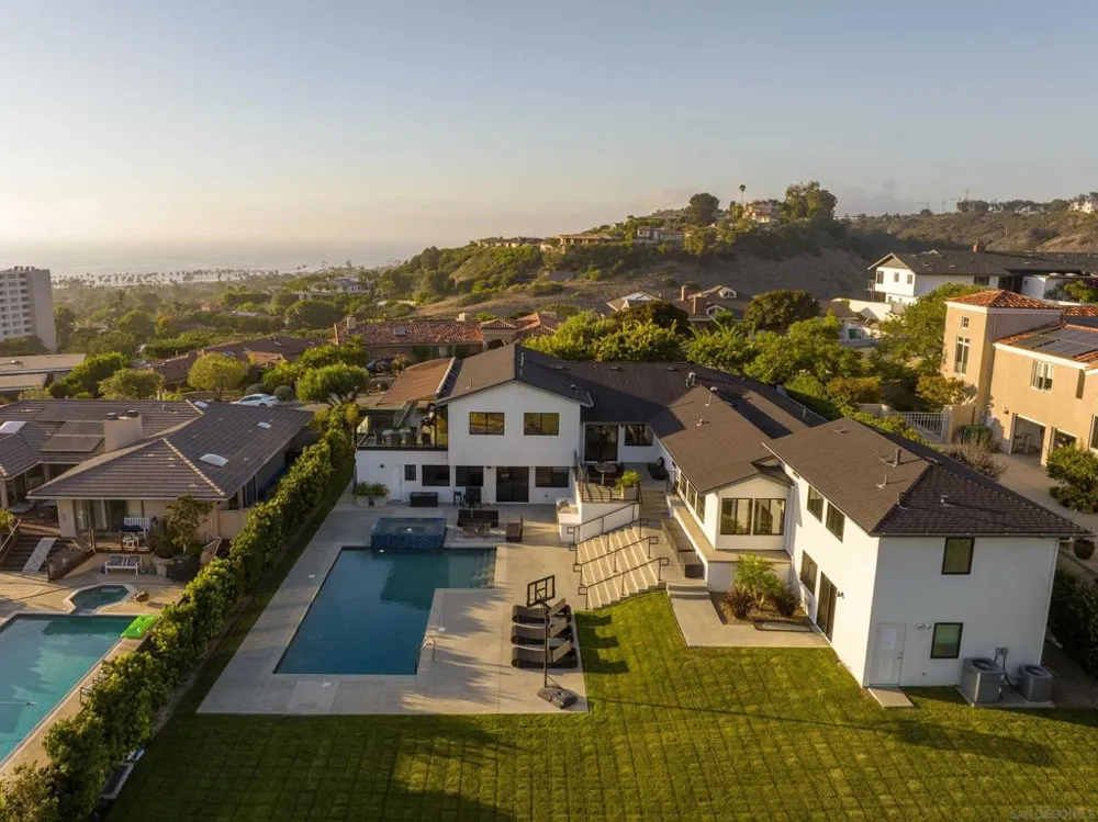 2641 Costebelle La Jolla, CA 92037