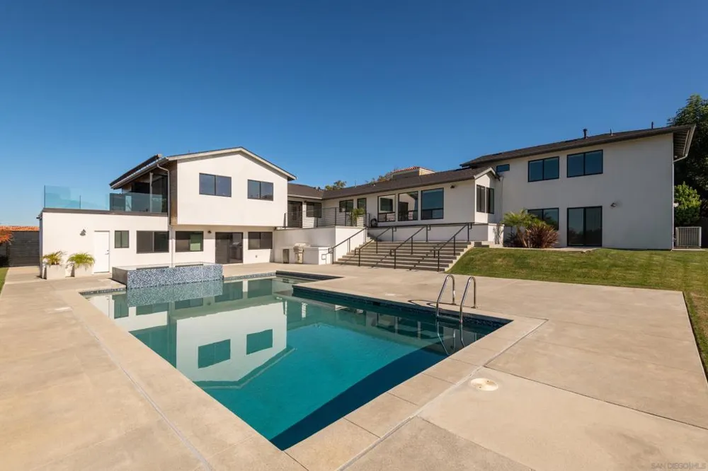 2641 Costebelle La Jolla, CA 92037