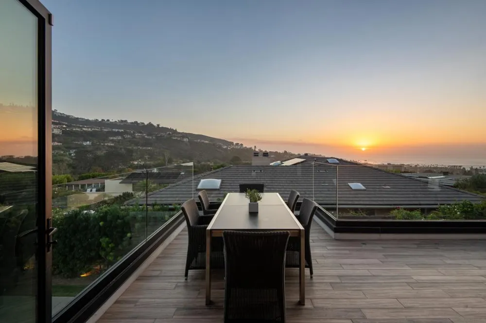 2641 Costebelle La Jolla, CA 92037
