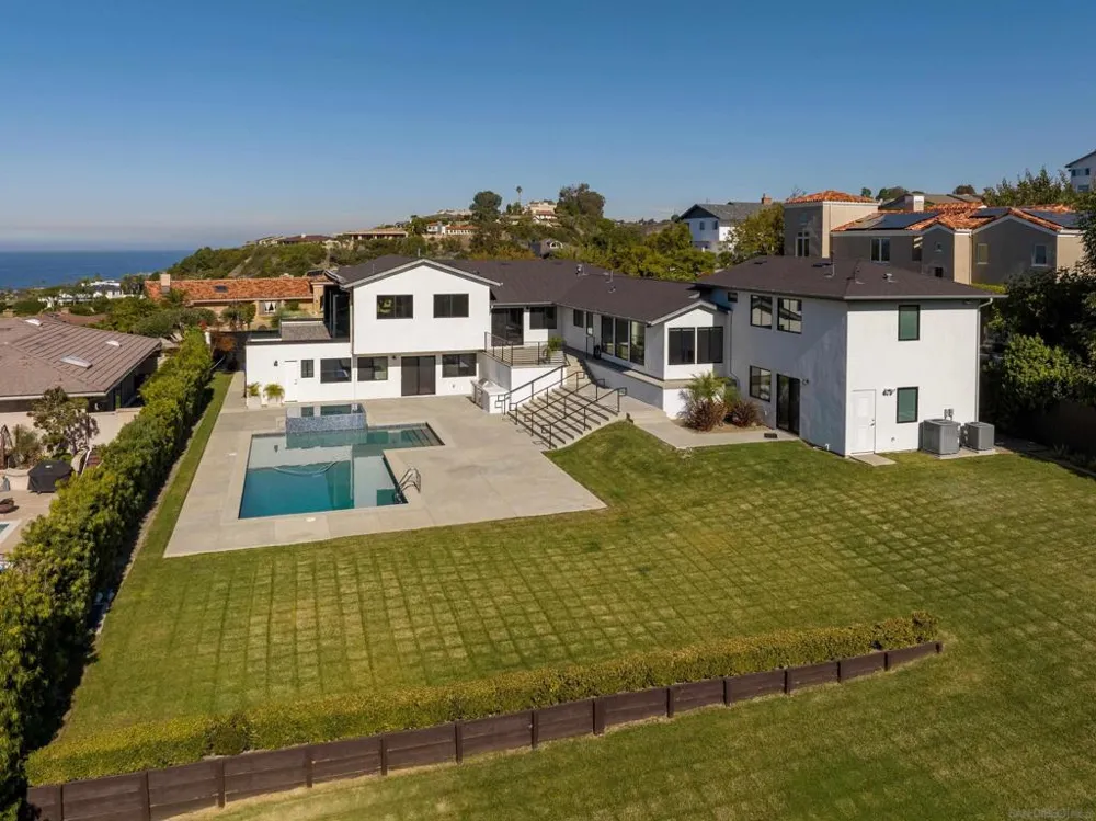 2641 Costebelle La Jolla, CA 92037