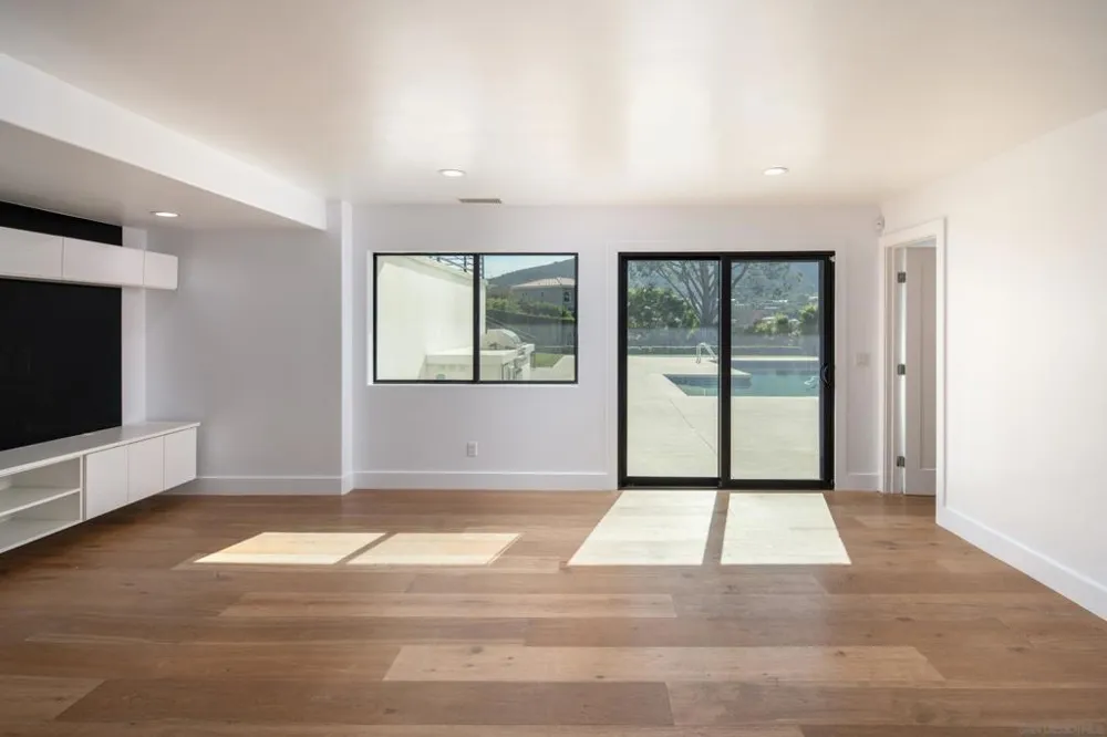 2641 Costebelle La Jolla, CA 92037