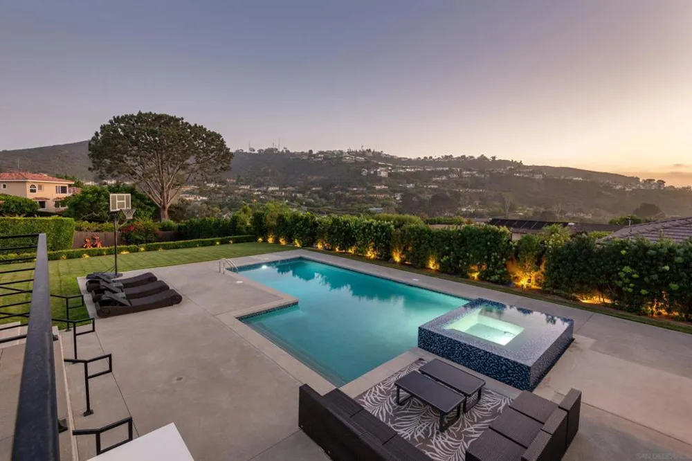 2641 Costebelle La Jolla, CA 92037