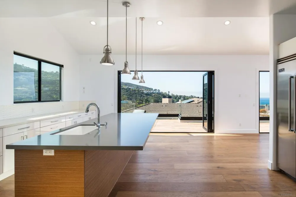 2641 Costebelle La Jolla, CA 92037