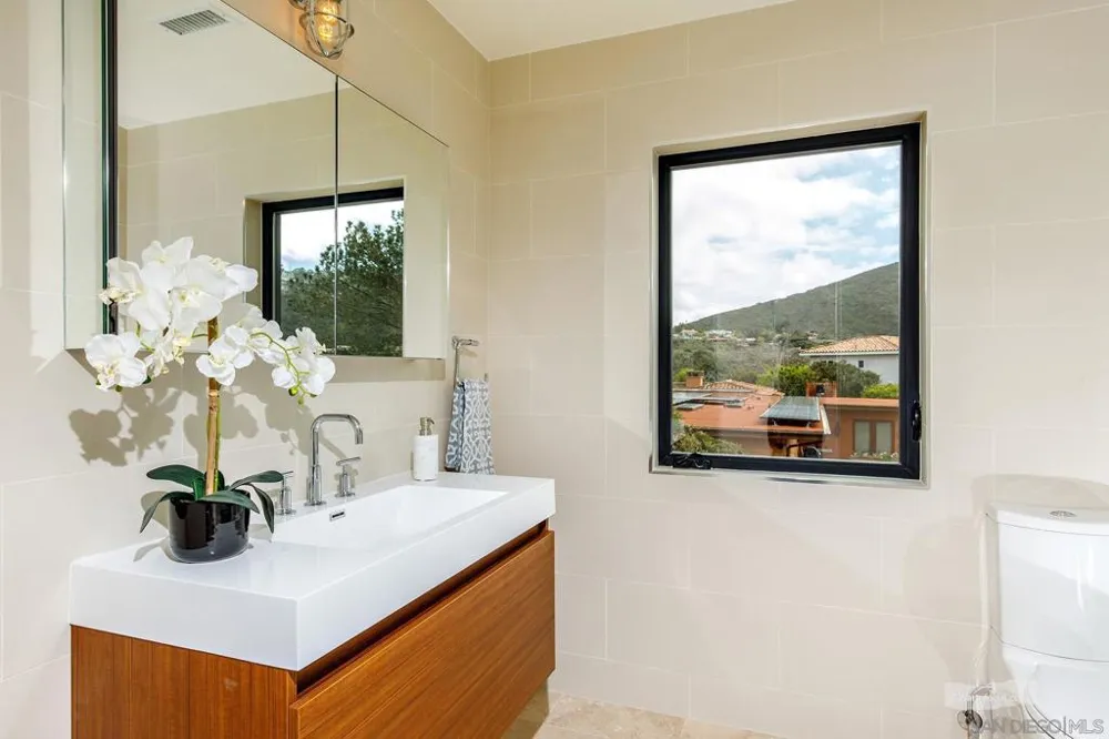 2641 Costebelle La Jolla, CA 92037