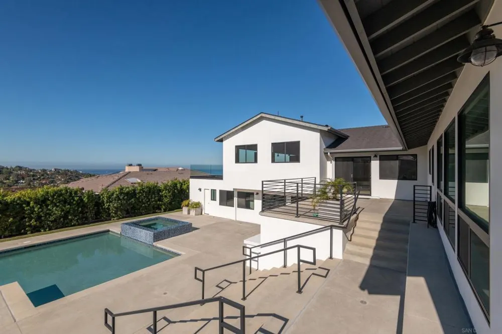 2641 Costebelle La Jolla, CA 92037