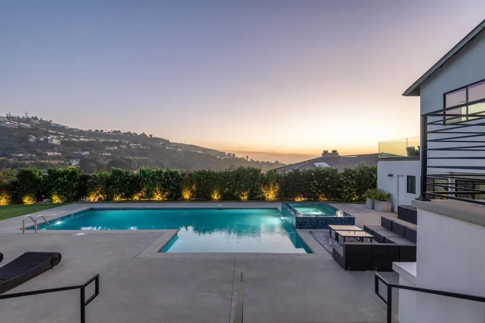 2641 Costebelle La Jolla, CA 92037