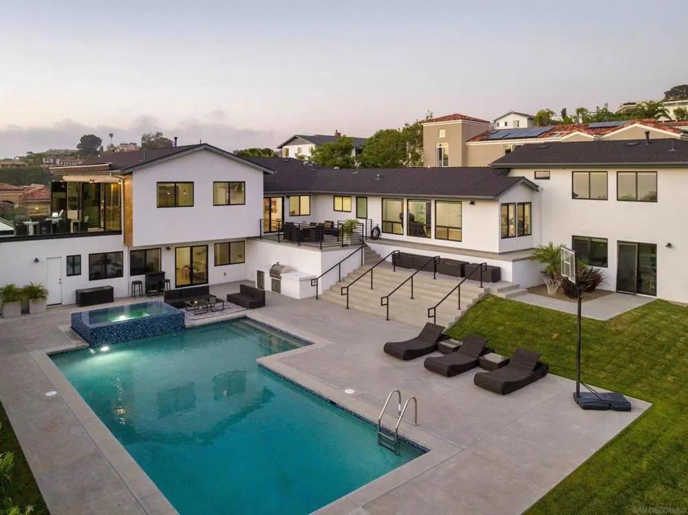 2641 Costebelle La Jolla, CA 92037