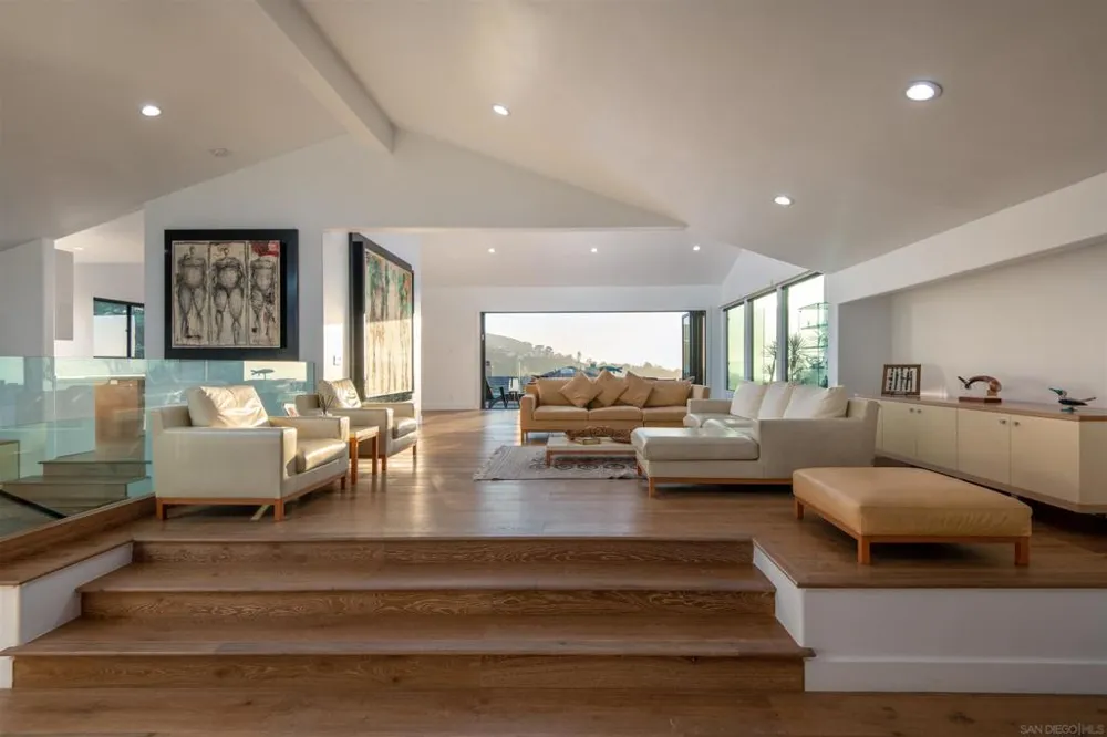 2641 Costebelle La Jolla, CA 92037