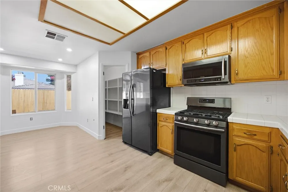 5009 Shaman Court Bakersfield, CA 93312