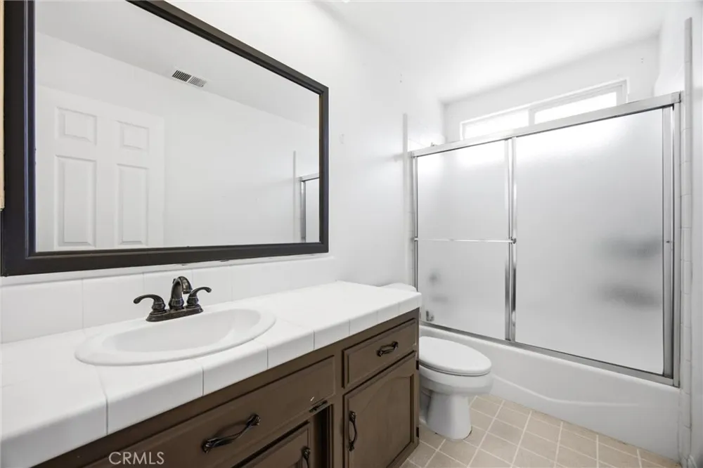 5009 Shaman Court Bakersfield, CA 93312