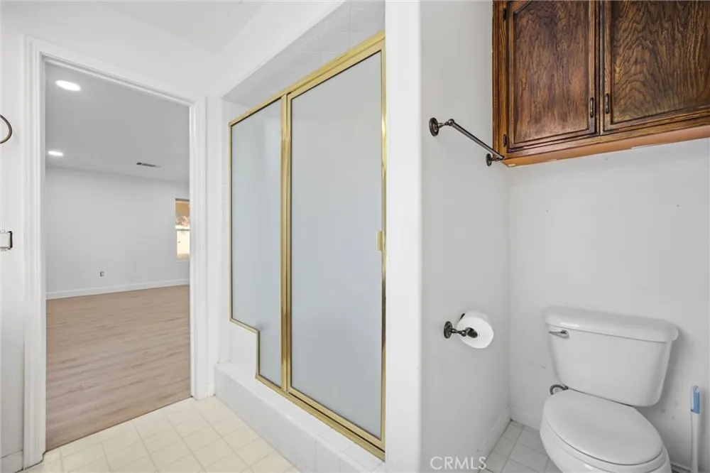 5009 Shaman Court Bakersfield, CA 93312