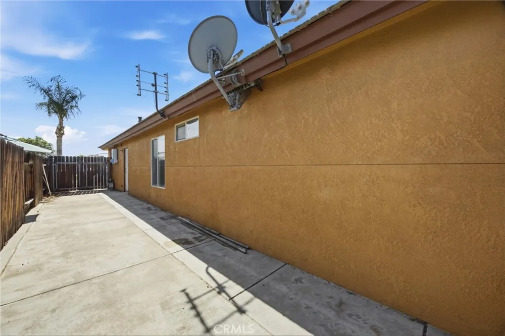 5009 Shaman Court Bakersfield, CA 93312