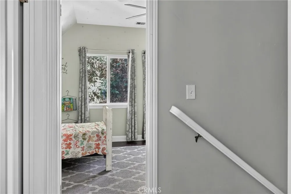 27441 Meadow Lake Arrowhead, CA 92326