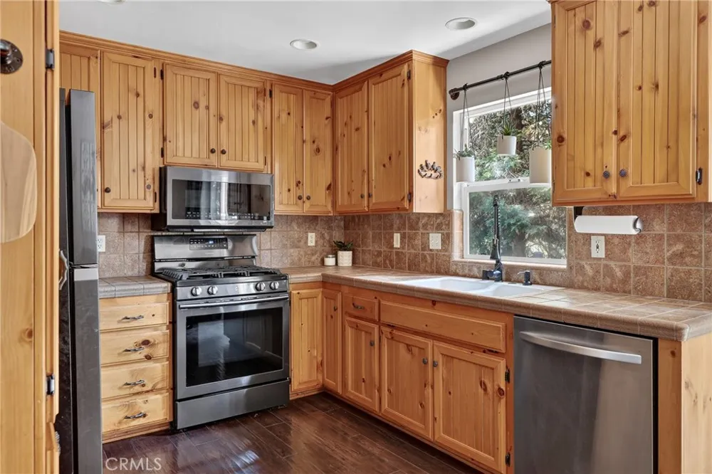 27441 Meadow Lake Arrowhead, CA 92326