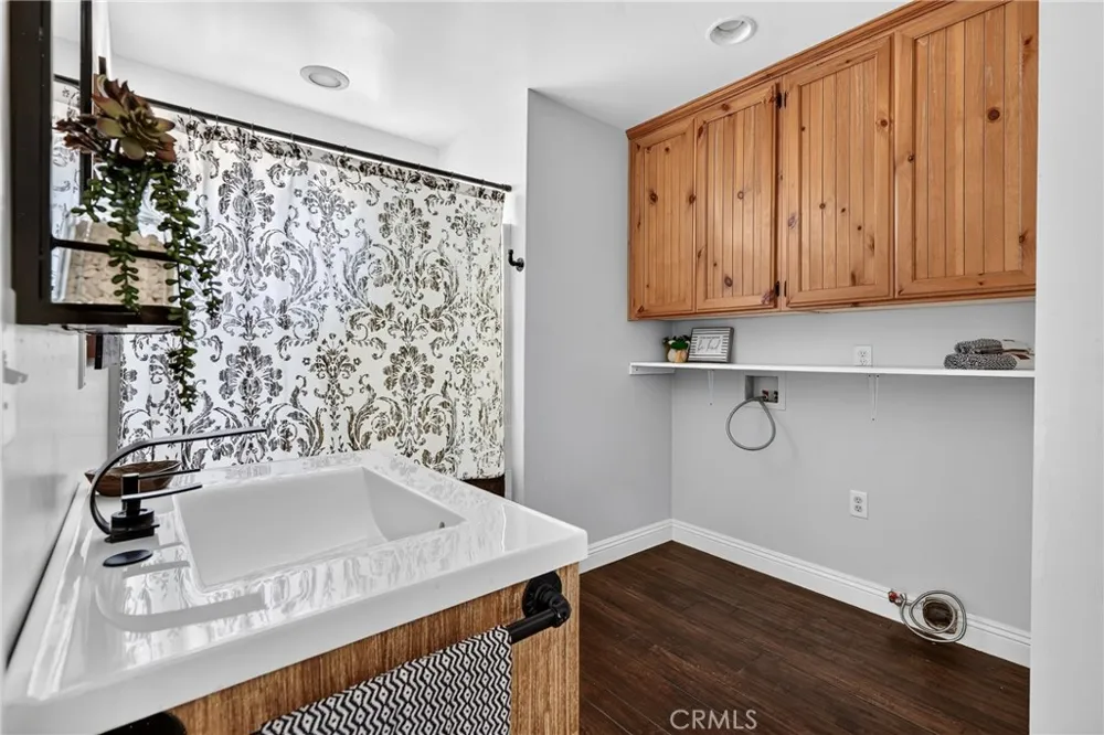 27441 Meadow Lake Arrowhead, CA 92326