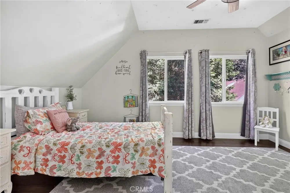 27441 Meadow Lake Arrowhead, CA 92326