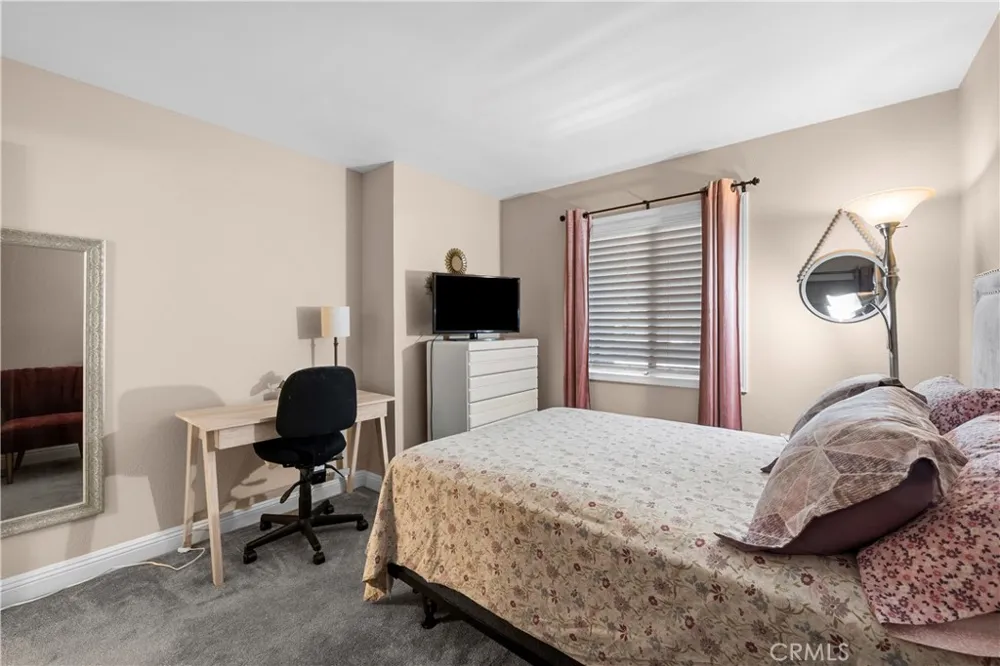 26806 Claudette Street #323 Canyon Country, CA 91351
