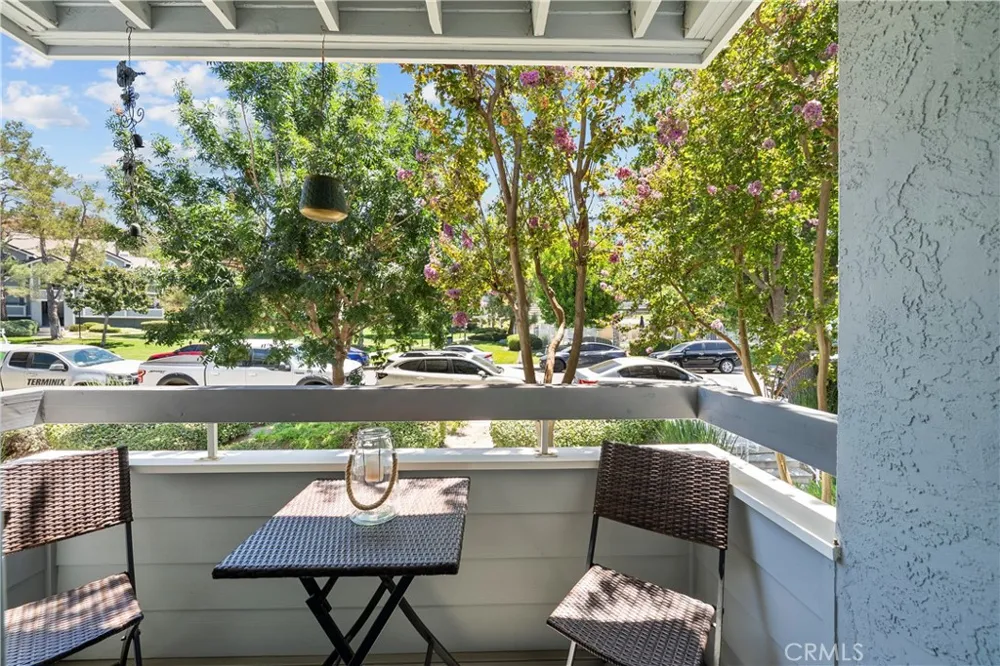 26806 Claudette Street #323 Canyon Country, CA 91351
