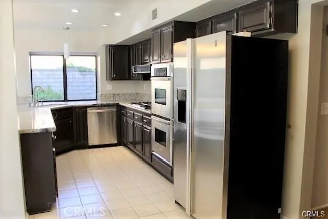 23491 Thornewood Newhall, CA 91321