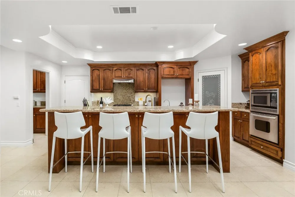 8228 Elm Avenue San Gabriel, CA 91775