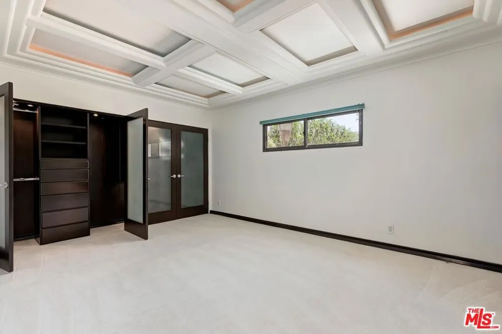 801 Ocean Avenue #206 Santa Monica, CA 90403