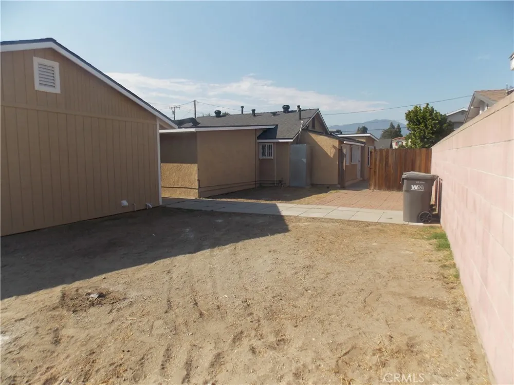 12808 Waco Baldwin Park, CA 91706