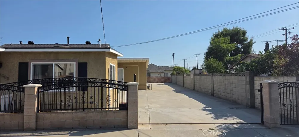 12808 Waco Baldwin Park, CA 91706