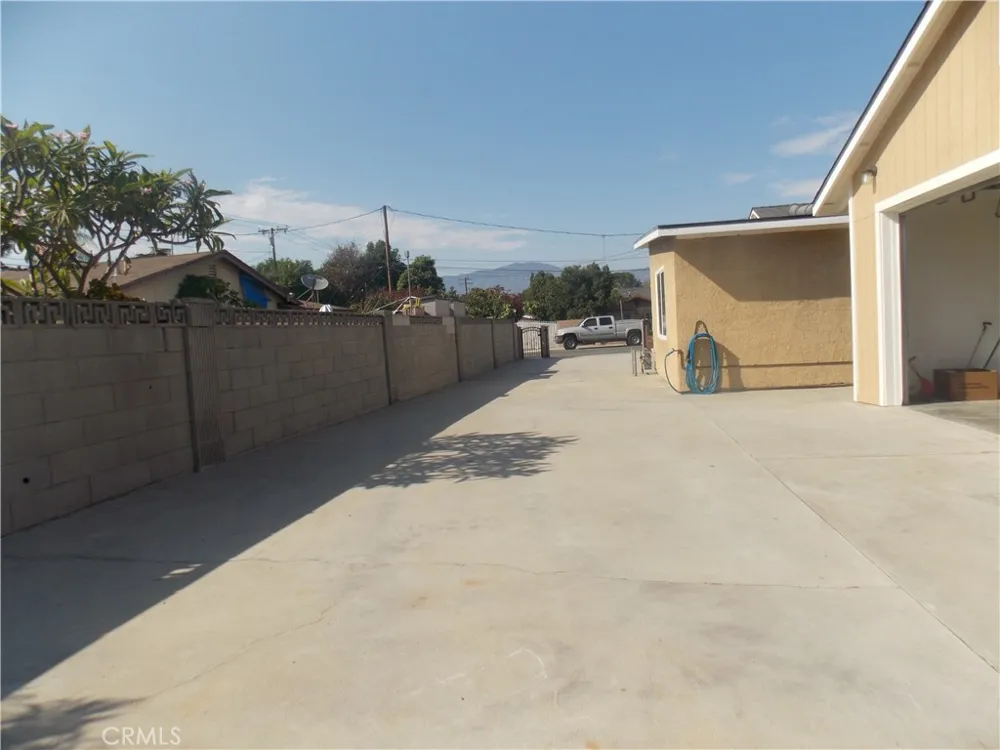 12808 Waco Baldwin Park, CA 91706